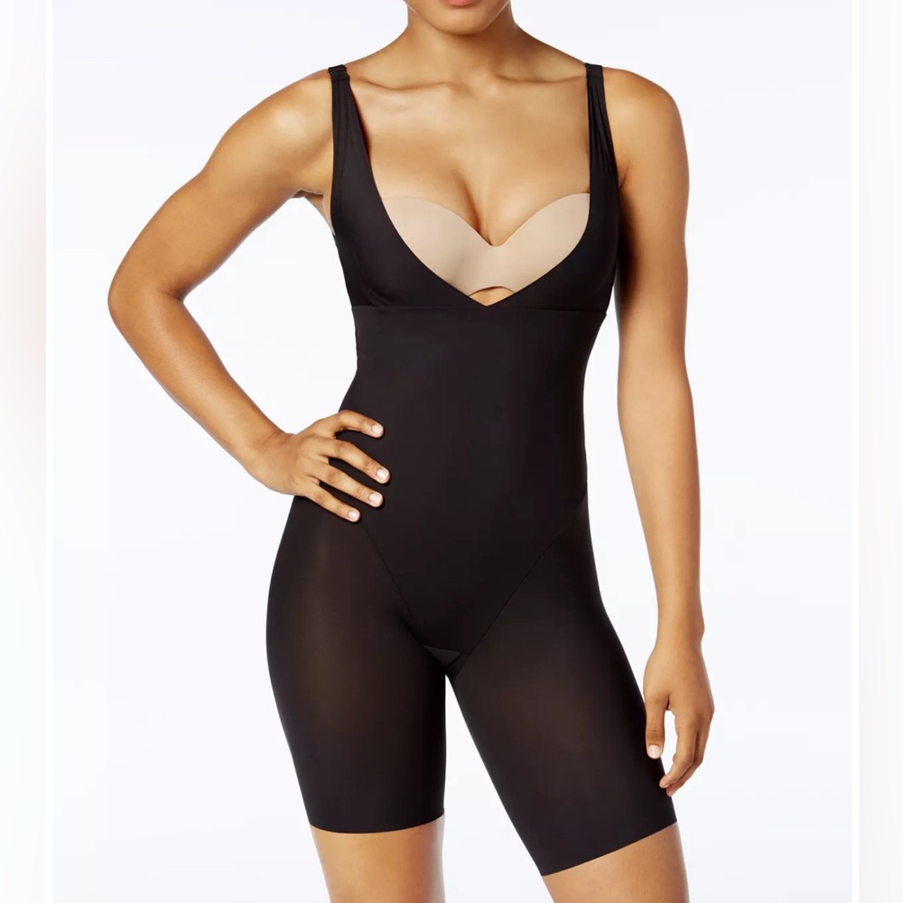 EUC- Maidenform ‘2556’ Wear Your Own Bra Firm-Control Body Shaper